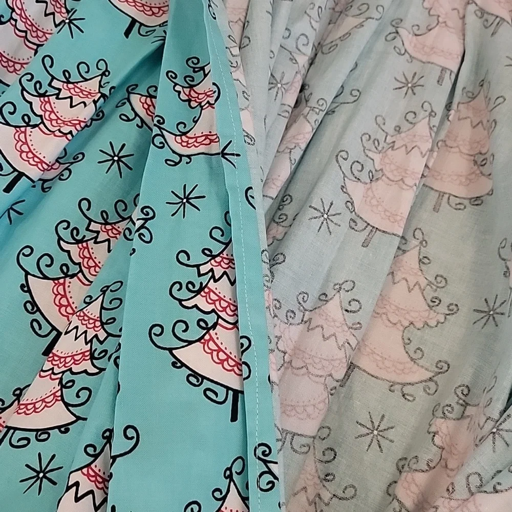 Handmade Girls Festive Christmas Dress - Picture 6 of 10